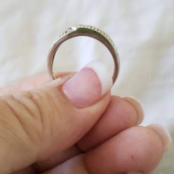 Size 10, 14K White Gold Blue Sapphire & Diamond Ring, Excellent pre-owned condit - Picture 6 of 8